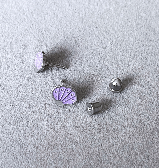 Shimmering Shell Comfort Back Studs
