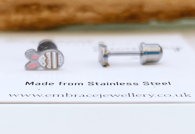 Rabbit Ears in an Egg Mini Comfort Back Studs