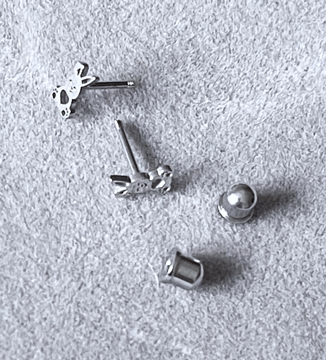 Cute Rabbit Mini Comfort Back Studs