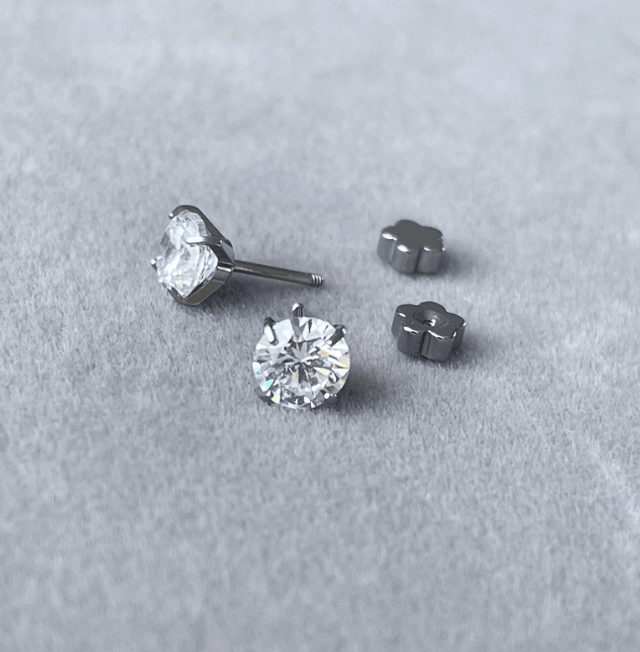 Solitaire Mini Comfort Back Studs