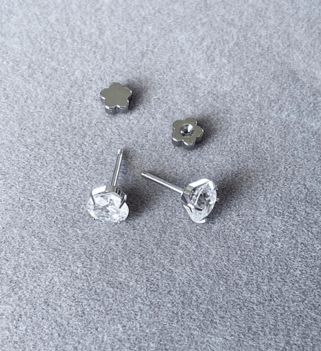 Solitaire Mini Comfort Back Studs