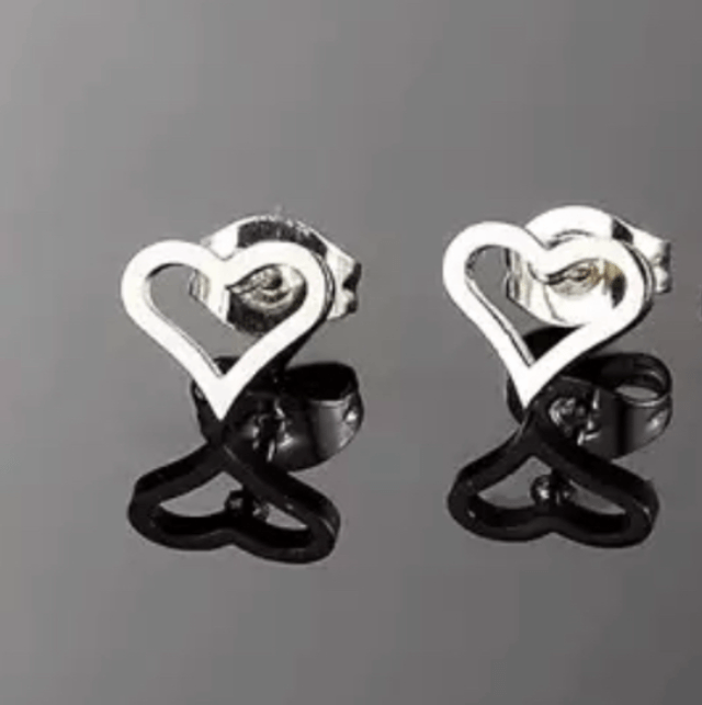 Dainty Cut-out Heart Stud Earrings