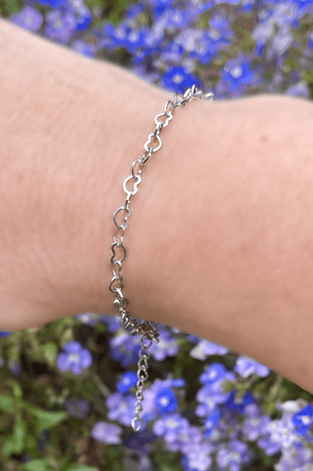 Stainless Steel Linked Hearts Bracelet - 18cm (Medium/Standard)