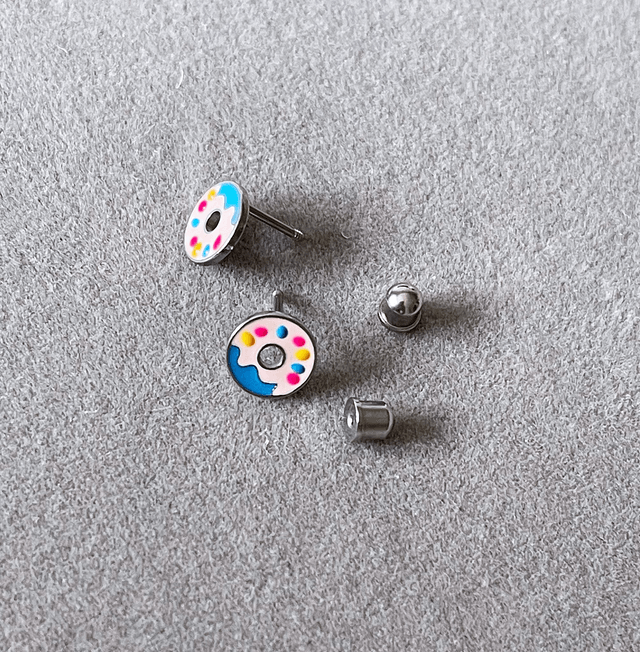 Doughnut Comfort Back Studs